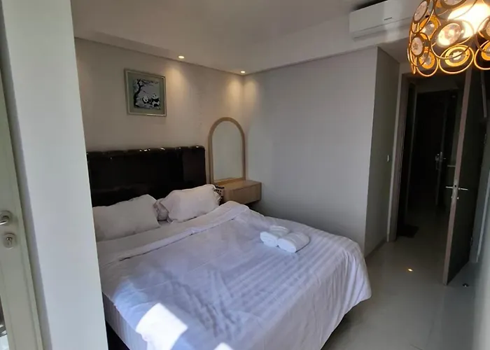 One Bedroom Gold Coast Pik