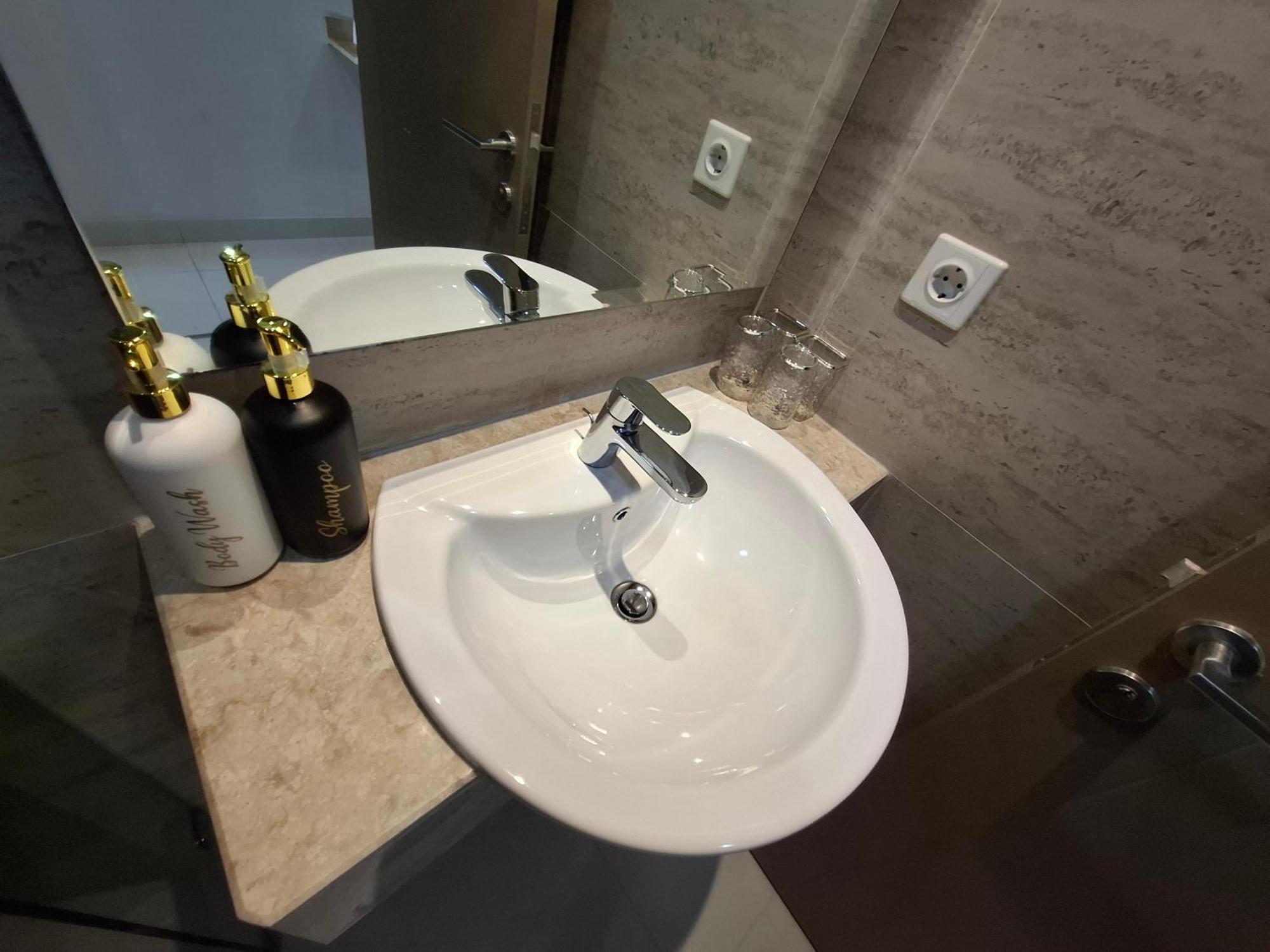 One Bedroom Gold Coast Pik Jakarta